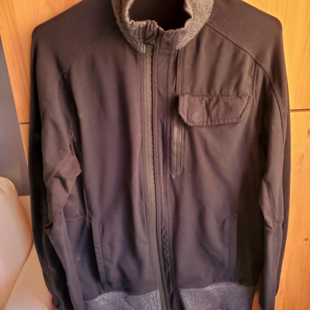 Lululemon Men's Tech Knit Vent Luon Black Full Zip Jacket size Medium